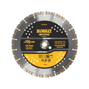 DEWALT EXTREME XR Gy&eacute;m&aacute;nt v&aacute;g&oacute;korong univerz&aacute;lis 300 x 25,4 mm szegment&aacute;lt
